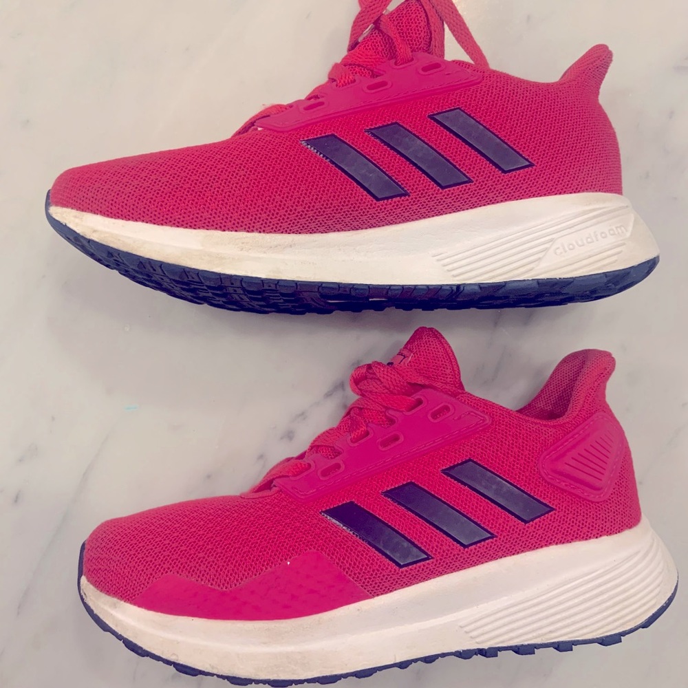 Adidas Sneakers
